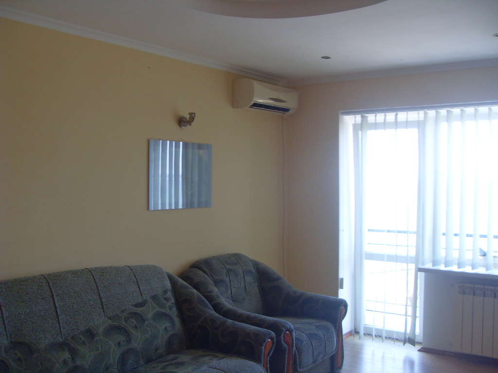 1-комнатная квартира в центре Бердянска #10