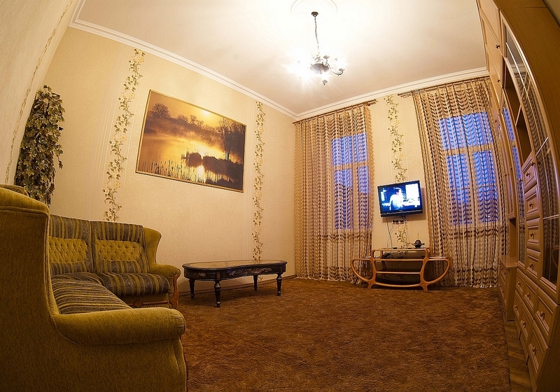 Уютная 2-ком.кв. возле пл.Рынок #10