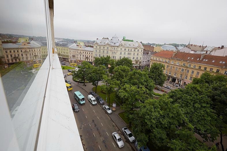 Уютная однокомнатная квартира в самом центре Львов... #2