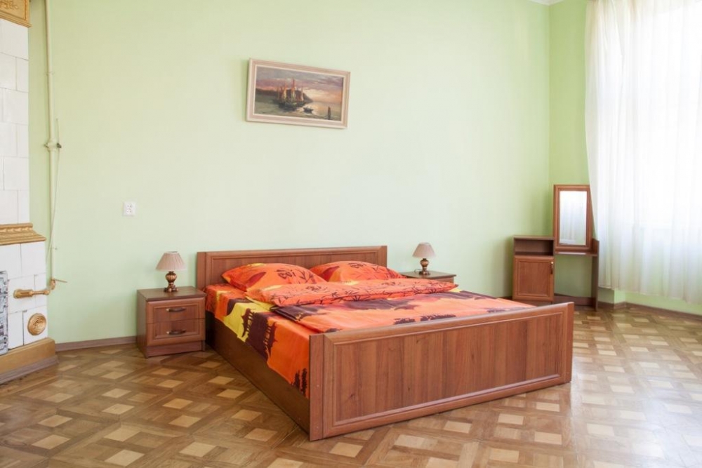 Очень просторная квартира на втором этаже #13