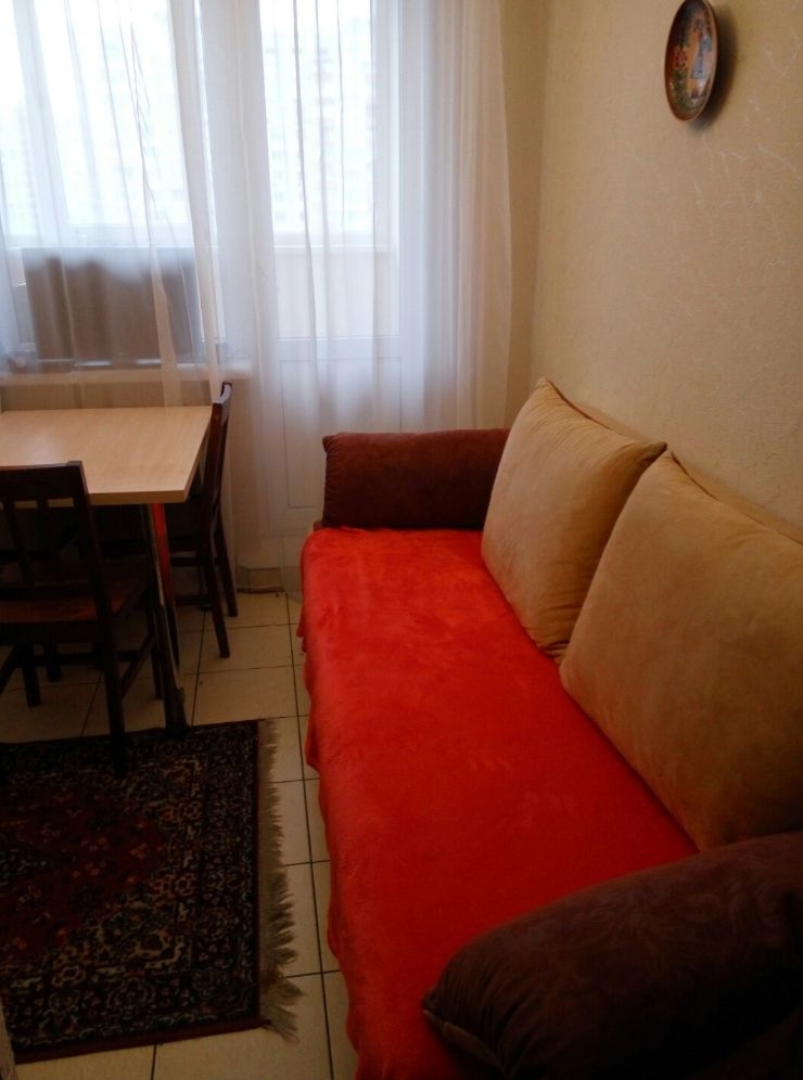 Сдам посуточно 1 к.кв. на Позняках #8