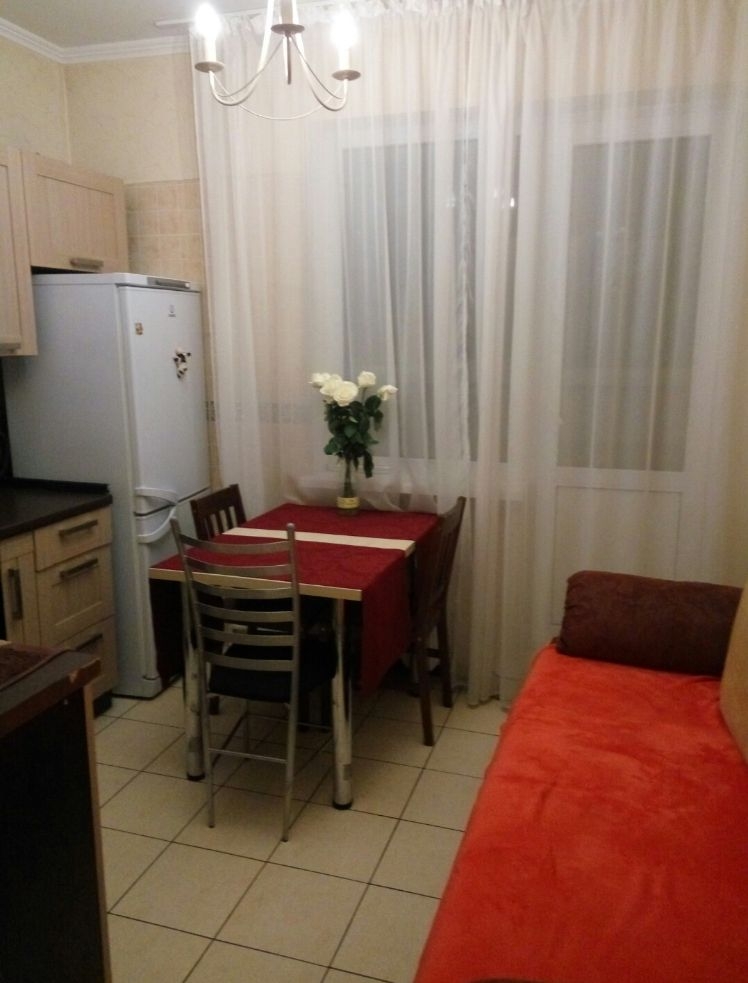 Сдам посуточно 1 к.кв. на Позняках #9