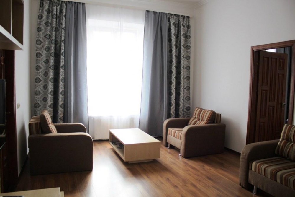 Трехкомнатная квартира для десяти человек #12