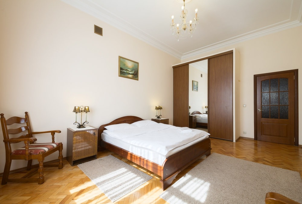 По-царски большая 4-х комнатная квартира для больш... #7