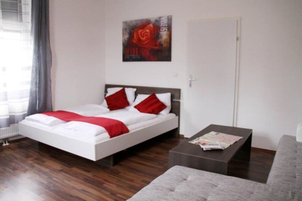 Прекрасная трехкомнатная квартира в нескольких мет... #8