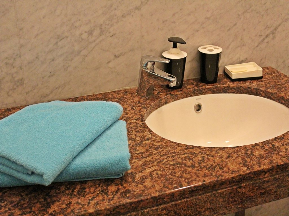 Четырехкомнатная квартира с роялем #2