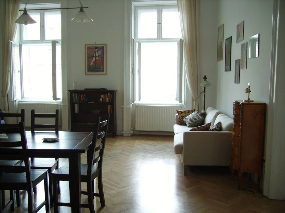 Четырехкомнатная квартира с роялем #6