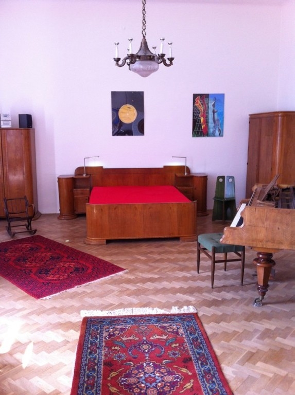 Четырехкомнатная квартира с роялем #7