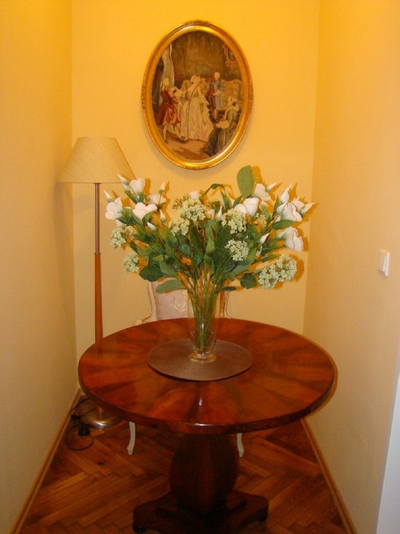 Приятная теплая квартира в стиле арт-деко #2