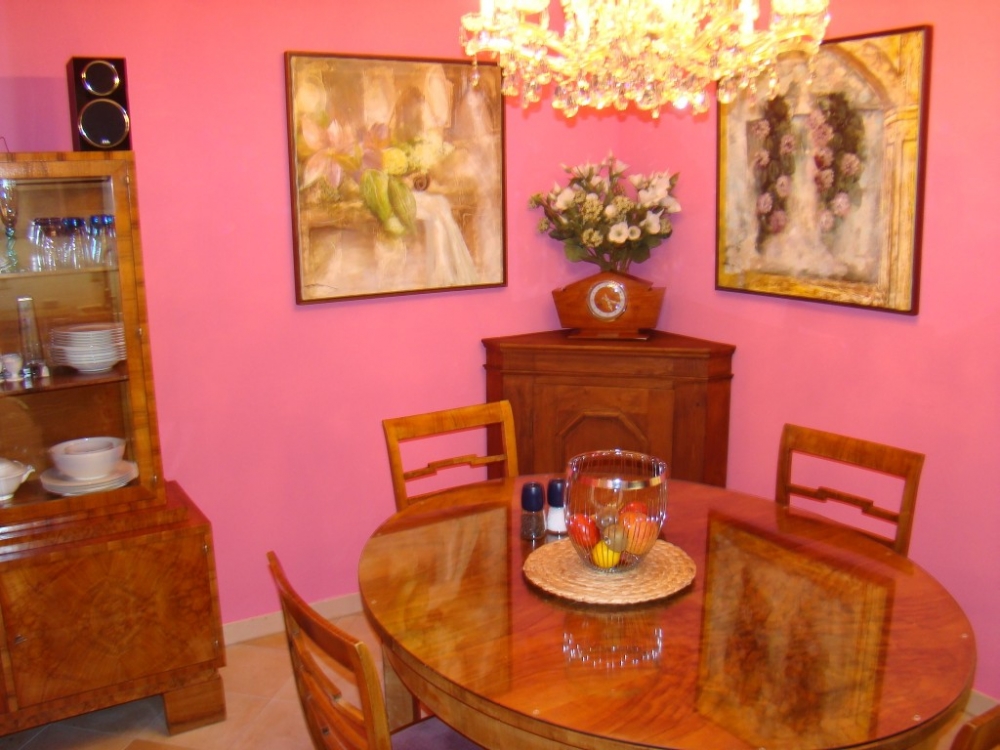 Приятная теплая квартира в стиле арт-деко #12