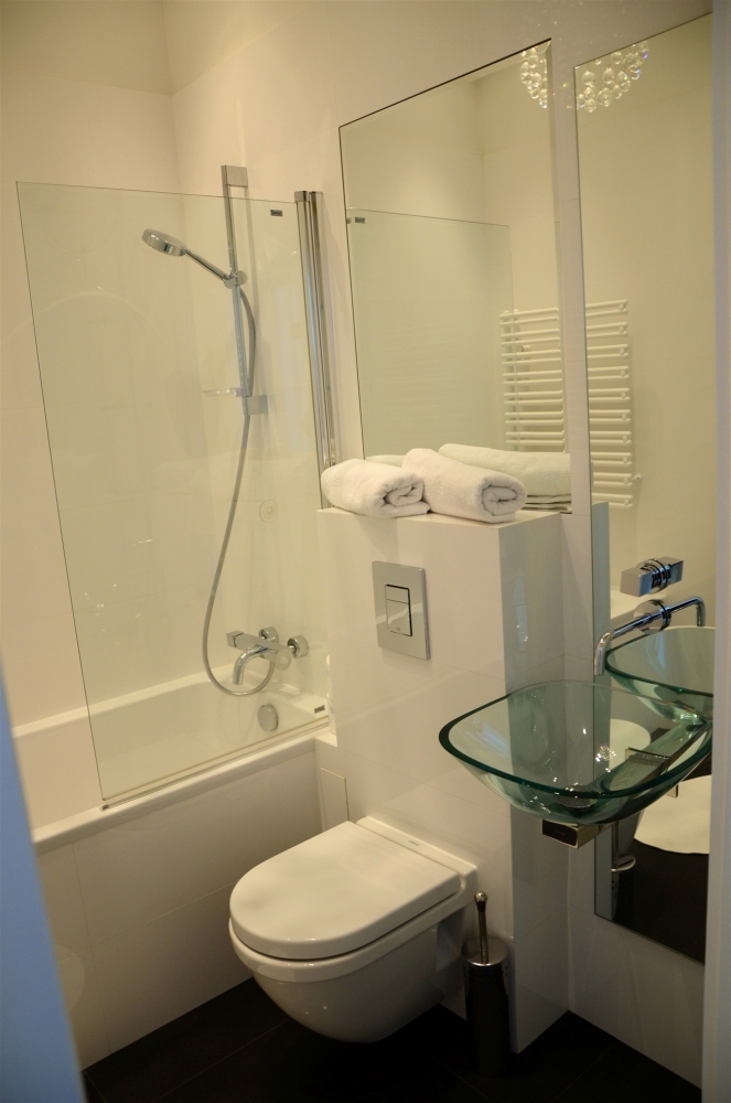 Просторная, изысканная и в то же время лаконичная... #3