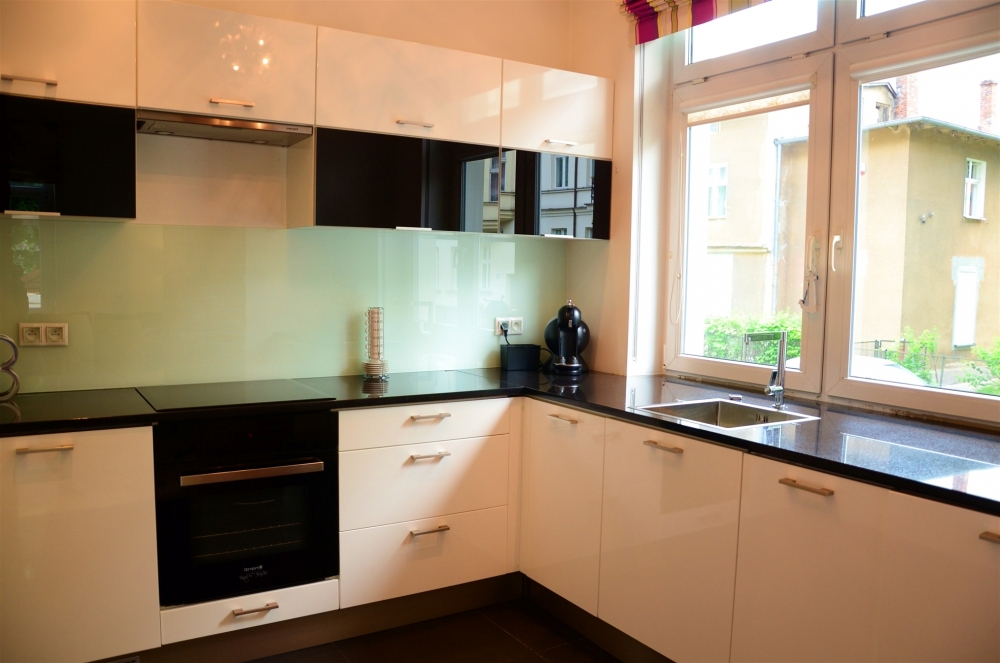 Просторная, изысканная и в то же время лаконичная... #11