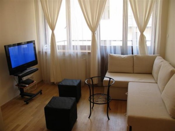 Элитная трехкомнатная квартира в центральной части... #2