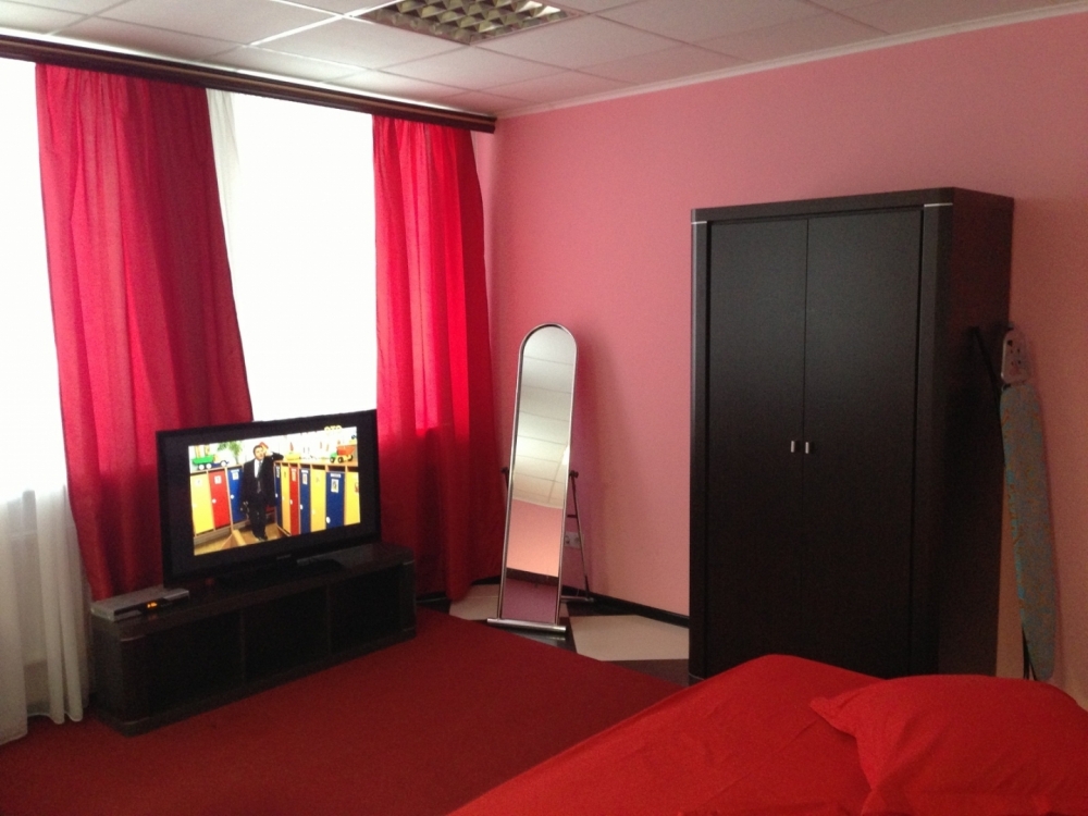 Яркая и сочная квартира для небольшой компании на... #4