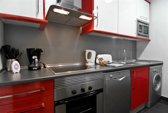 Яркая и сочная квартира для небольшой компании на... #6