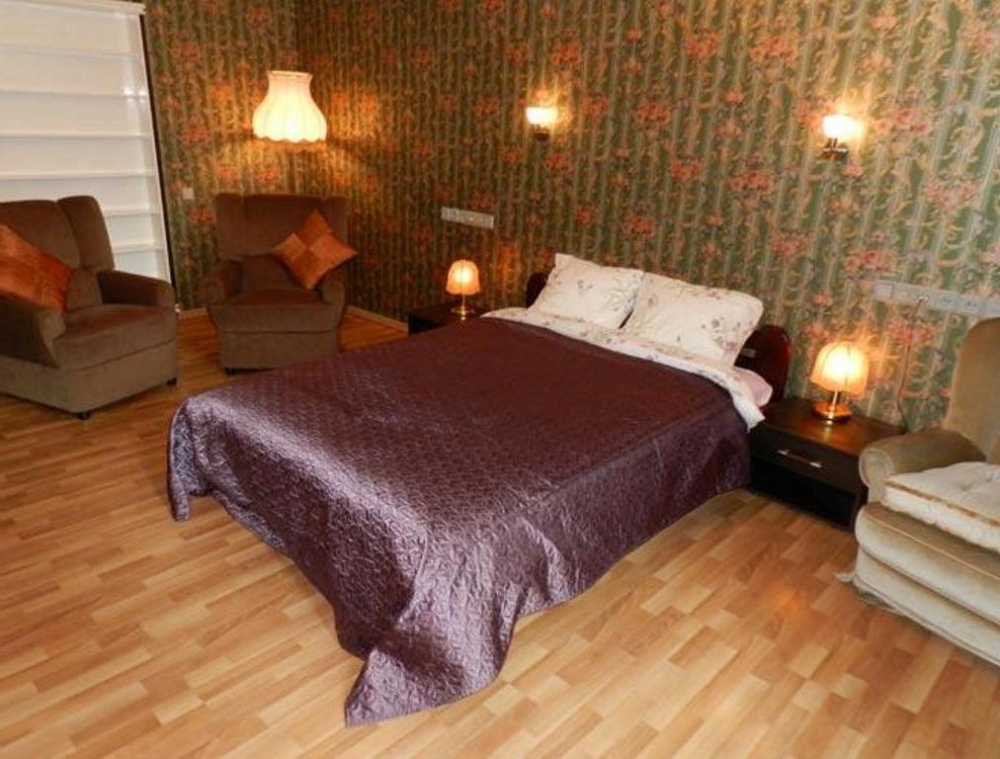 Большая 4-х комнатная квартира около пр.Шевченко #9