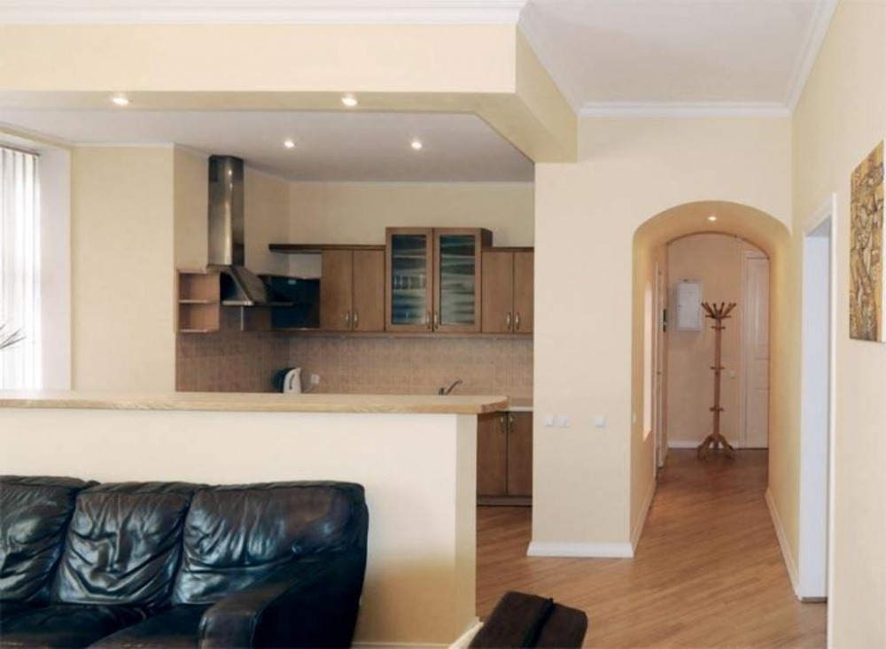 Большая 4-х комнатная квартира около пр.Шевченко #11