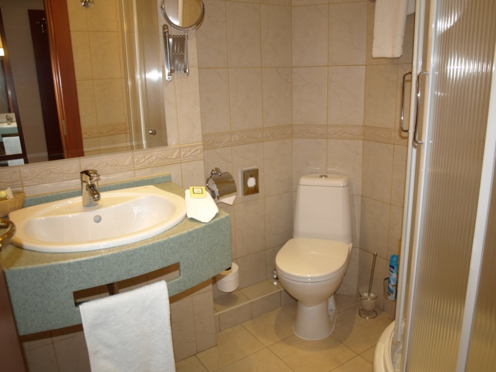 Большая 4-х комнатная квартира около пр.Шевченко #15