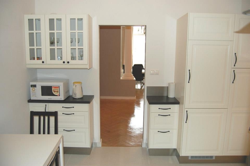 Спокойная, выдержанная в светлых тонах квартира уд... #6