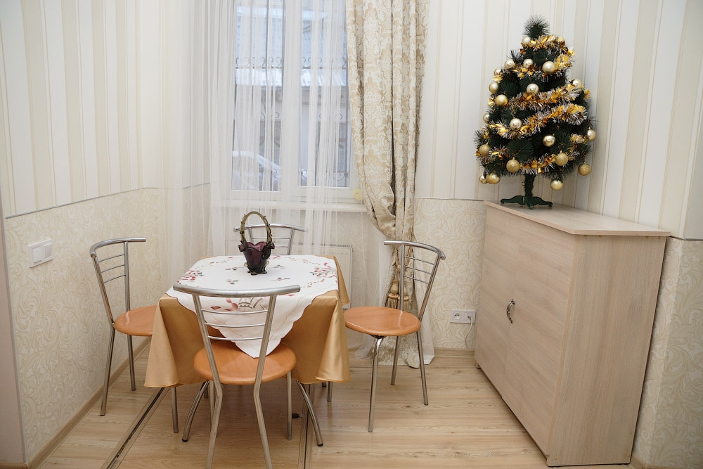 Уютная квартира в 5-ти минутах от самого сердца Ль... #9