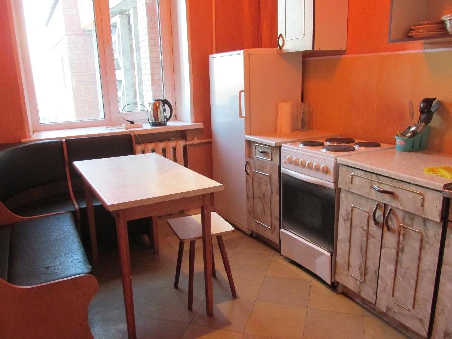 2-х комнатная квартира посуточно на 1 Тополе #3