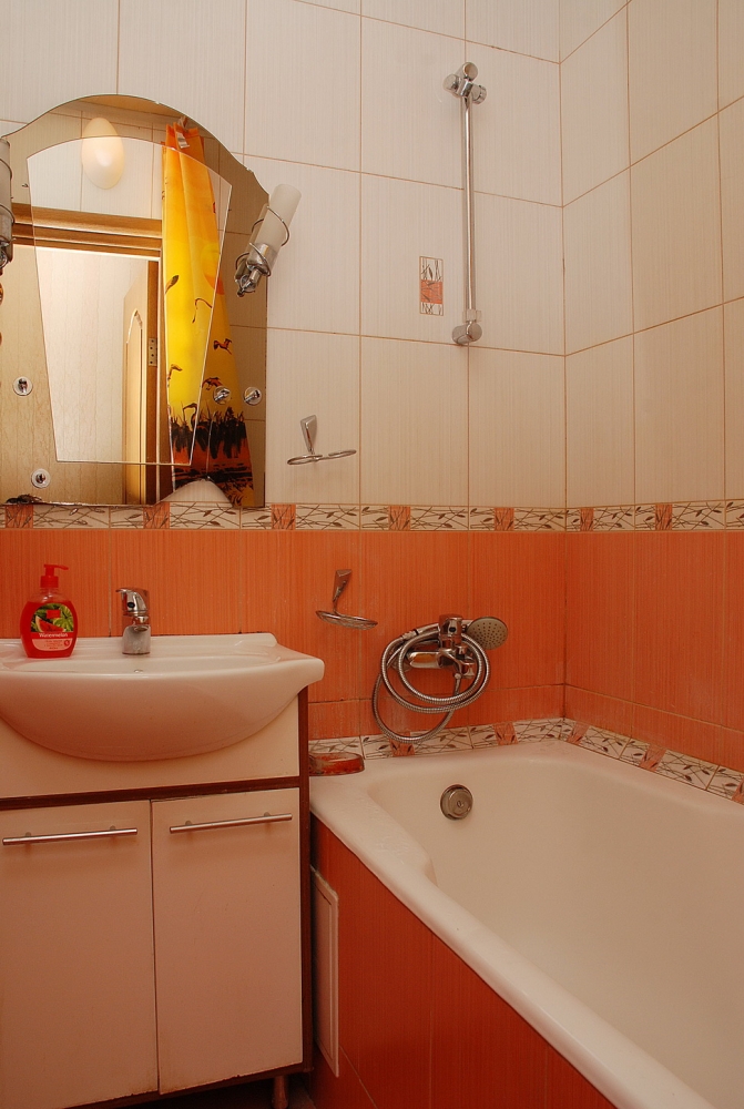 Уютная 1-но ком.квартира с кондиционером, 500 метр... #4