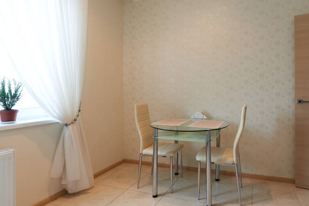 Квартира в новом доме в Киеве посуточно. Метро Лук... #24