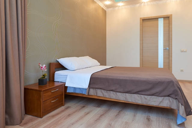 Квартира в новом доме в Киеве посуточно. Метро Лук... #28