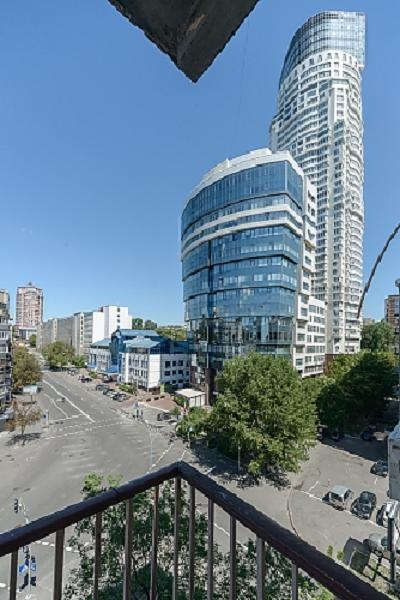 2-к студио, м. Кловская #2