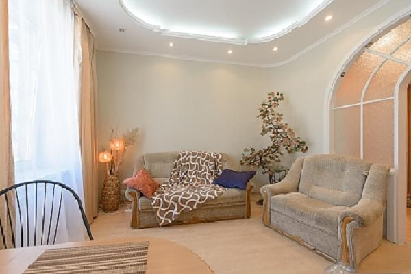 2-к студио, м. Кловская #9