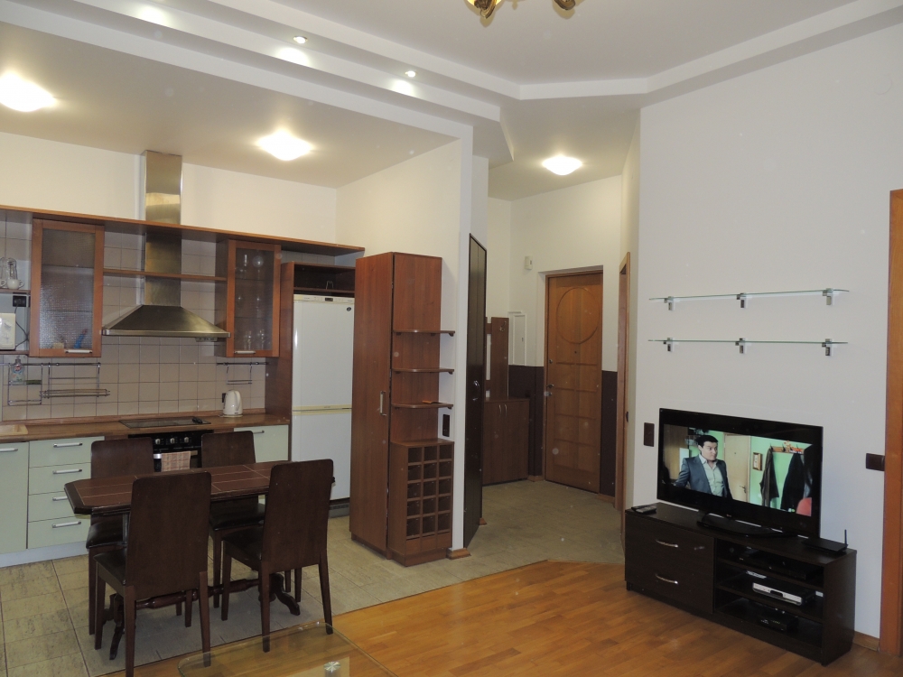 2-х комнатная квартира возле Цирка #3