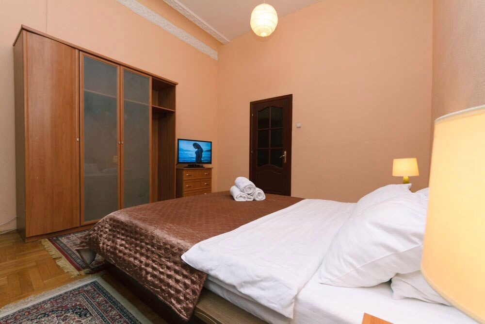 Квартира с камином в центре Киева 4 комнаты #2