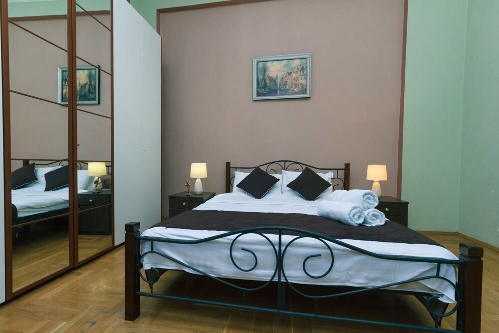 Квартира с камином в центре Киева 4 комнаты #13