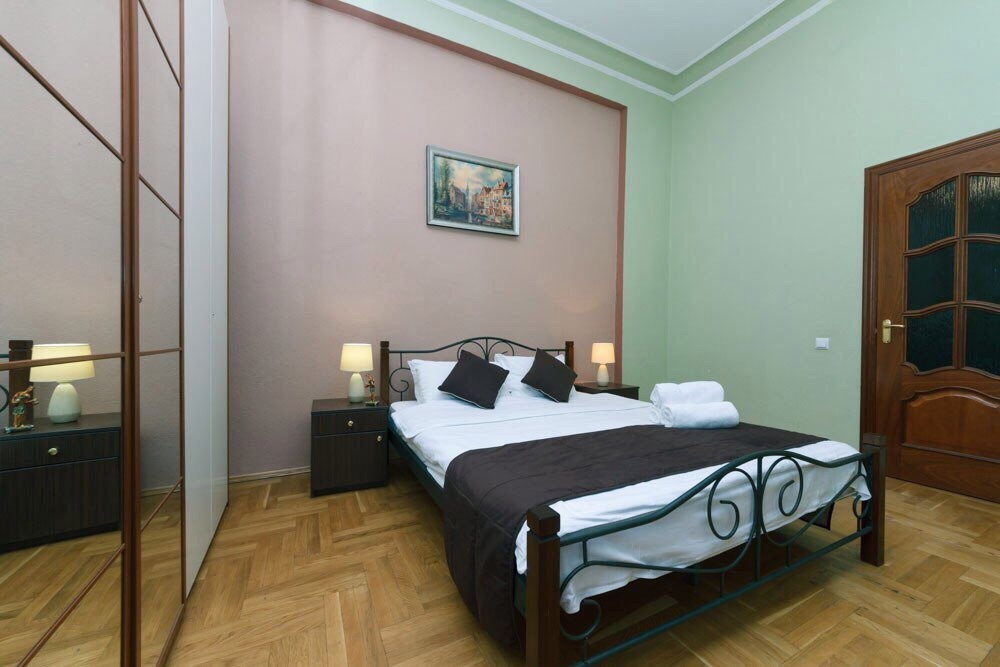 Квартира с камином в центре Киева 4 комнаты #14