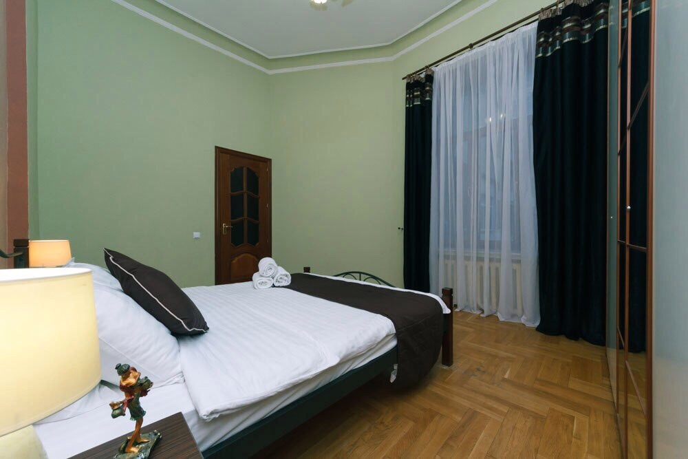 Квартира с камином в центре Киева 4 комнаты #15