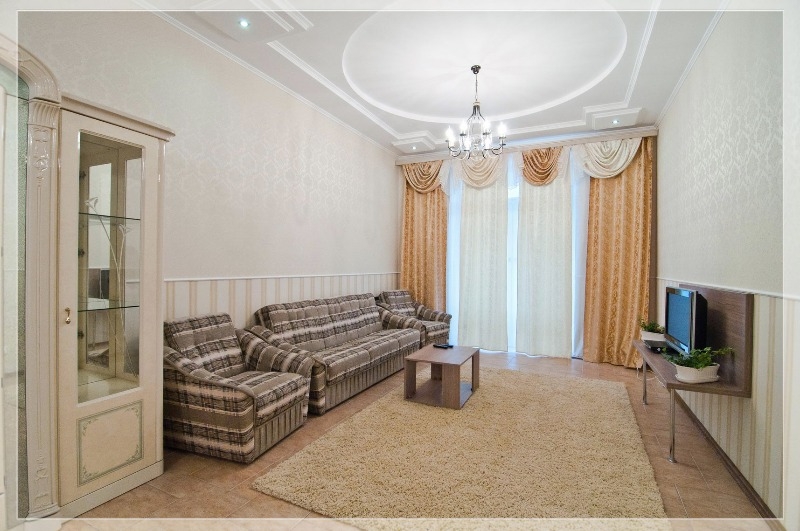 2-х комнатная квартира на Площади Восстания  #3