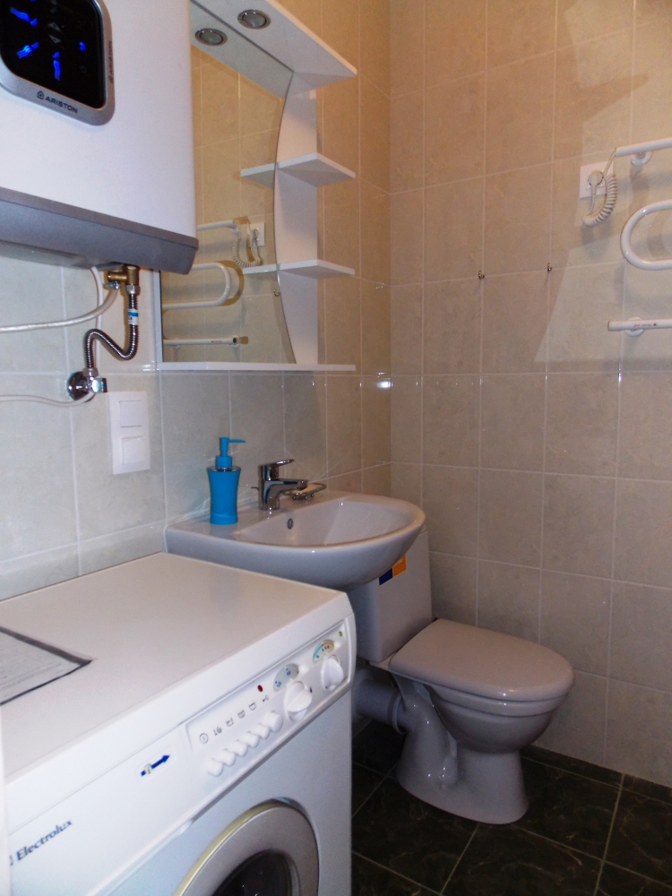 Сдам посуточно/почасово 1к квартиру в Голосеевском... #4