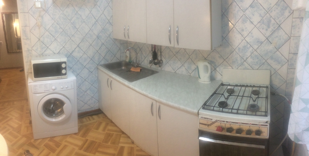 Квартира посуточно. Ст.м.23-го Августа (1мин.) #8