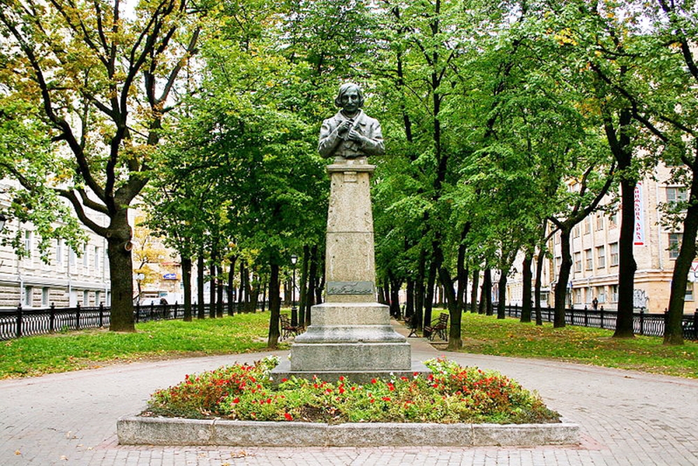 Уют в самом центре, шикарный вид на площадь Поэзии #8