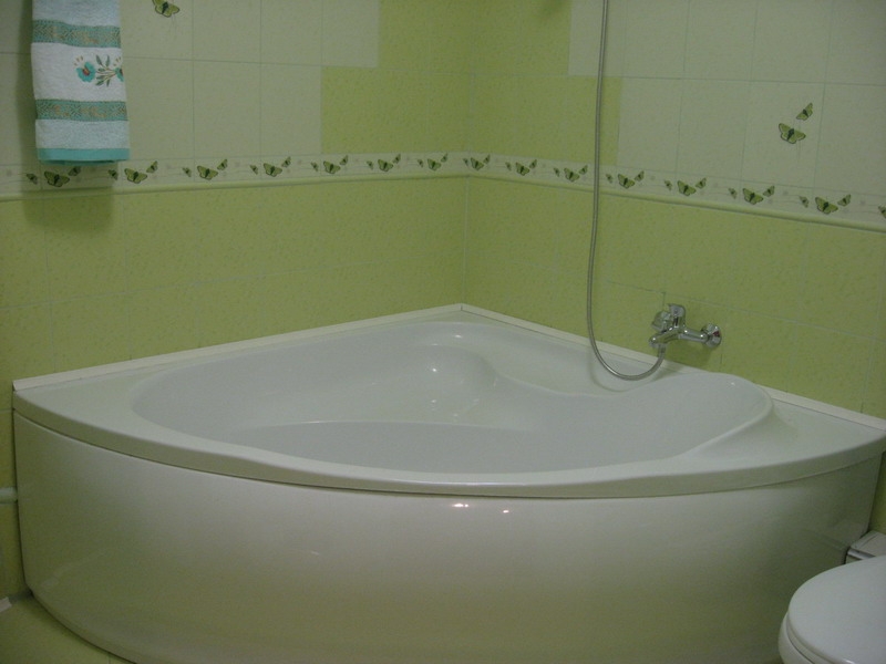 Посуточно 2-комнатная квартира возле метро 