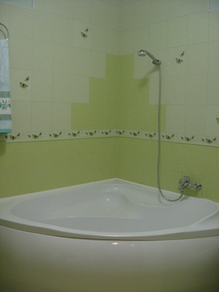 Посуточно 2-комнатная квартира возле метро 