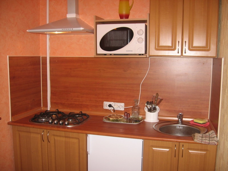 Посуточно 2-комнатная квартира возле метро 