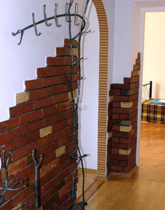 Лаконичные трехкомнатные апартаменты в историческо... #5