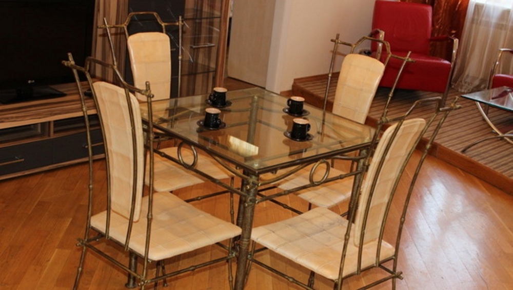 Лаконичные трехкомнатные апартаменты в историческо... #20