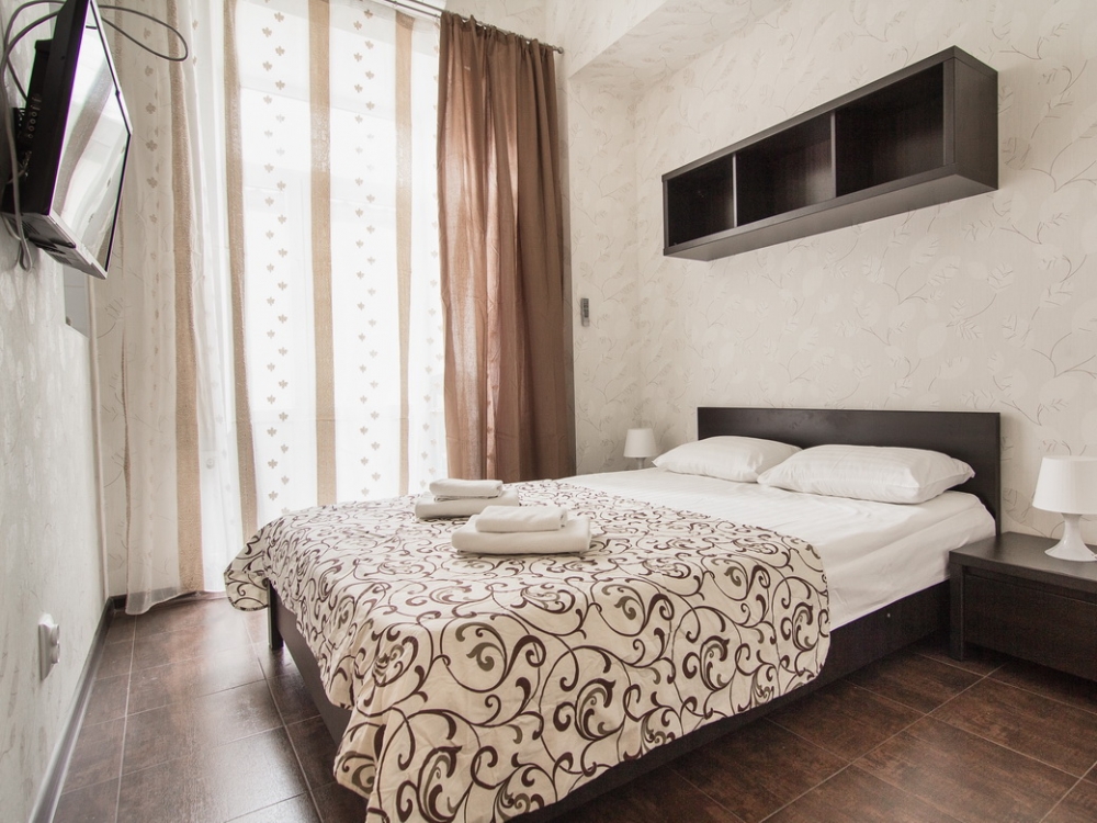 Двухкомнатная квартира на улице Екатерининской #10