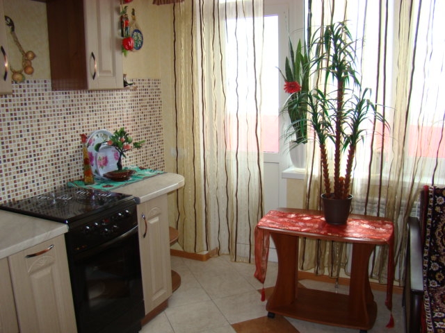 Аренда, посуточно, своя, ст.м.Позняки #11