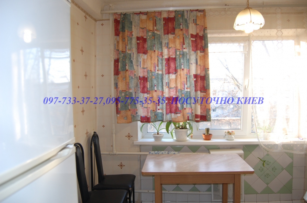 2-х комнатная квартира в Киеве возле КиевЭкспоПлаз... #5
