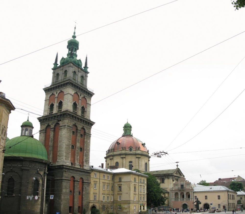 Из окон современной и стильной 2-х комнатной кварт... #3