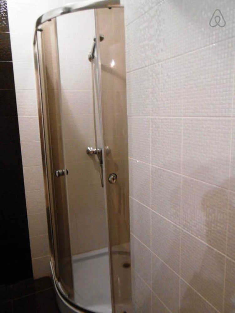 Из окон современной и стильной 2-х комнатной кварт... #13