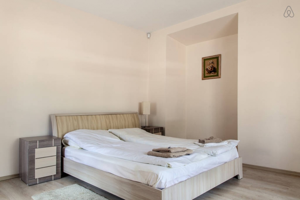 Из окон современной и стильной 2-х комнатной кварт... #15